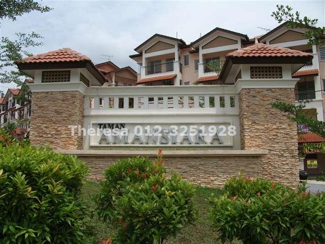 Taman Amansiara, Selayang Intermediate Townhouse 3 bedrooms for rent