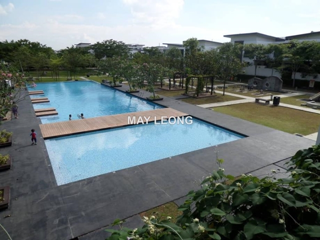 THE STRAIT VIEW RESIDENCES PERMAS JAYA, Plentong
