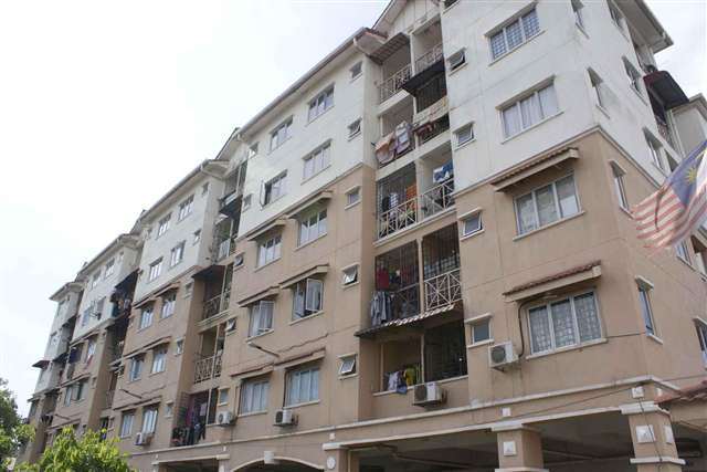 Pangsapuri Seri Suria Intermediate Apartment 3 Bedrooms For Sale In Shah Alam Selangor Iproperty Com My