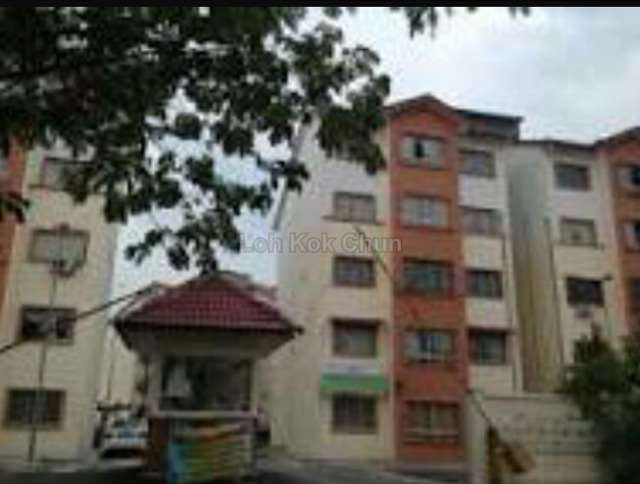 Pangsapuri Seri Dahlia Intermediate Apartment 3 Bedrooms For Sale In Shah Alam Selangor Iproperty Com My