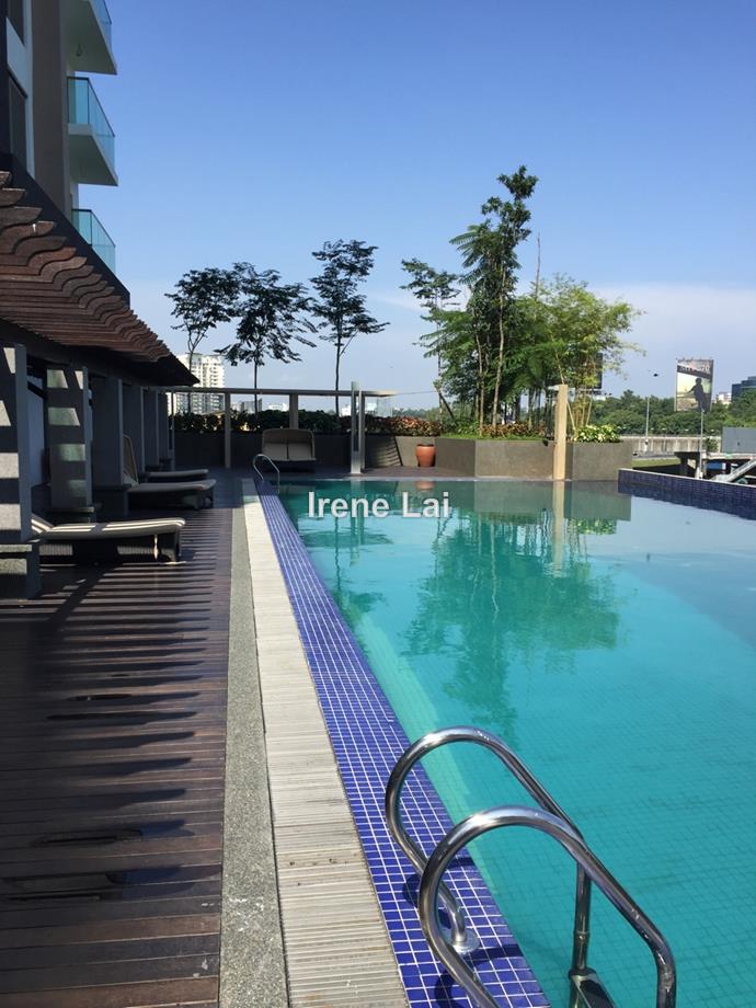 Isola, Subang Jaya