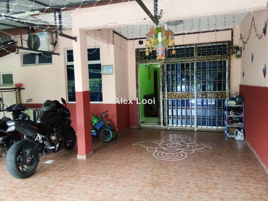 Taman Puteri Wangsa, Ulu Tiram